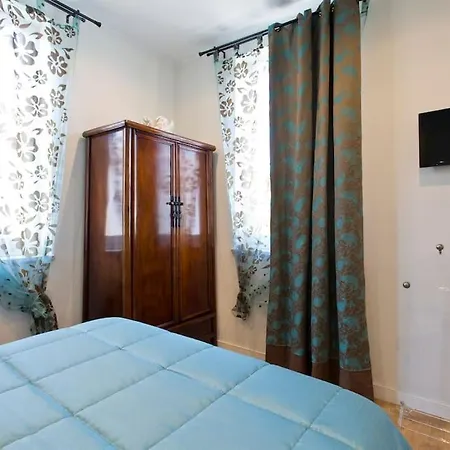 Casa Cor De Rosa De Luxo - Villa